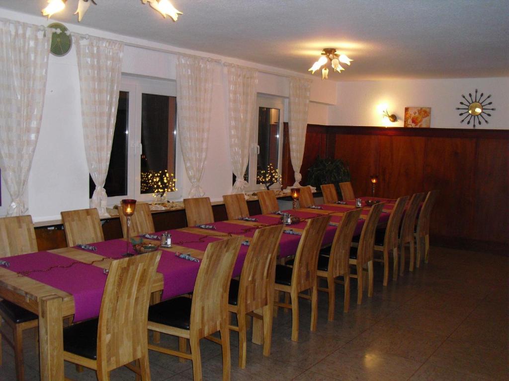 Gasthof Zum Lahntal Laurenburg Екстер'єр фото