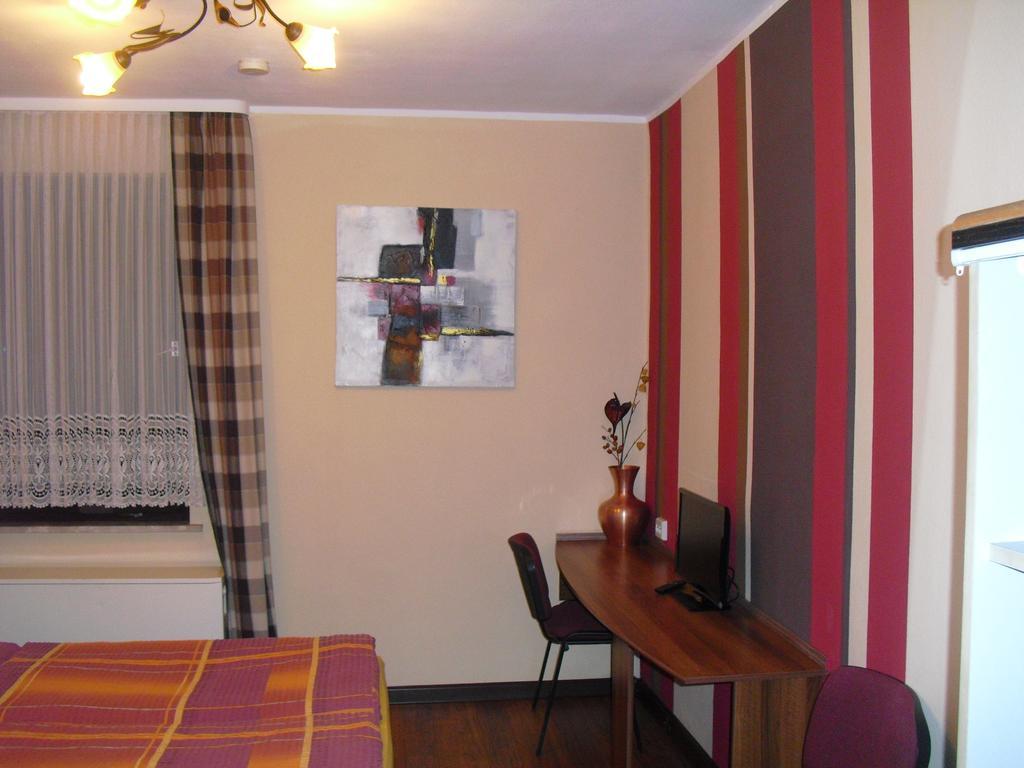 Gasthof Zum Lahntal Laurenburg Екстер'єр фото